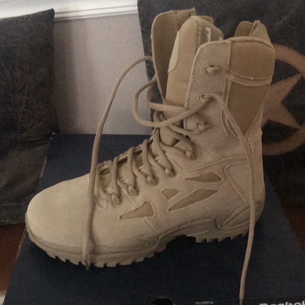 Reebok Mens Rapid Response 8” Stealth Boot Sz 10M Composite Toe desert tan